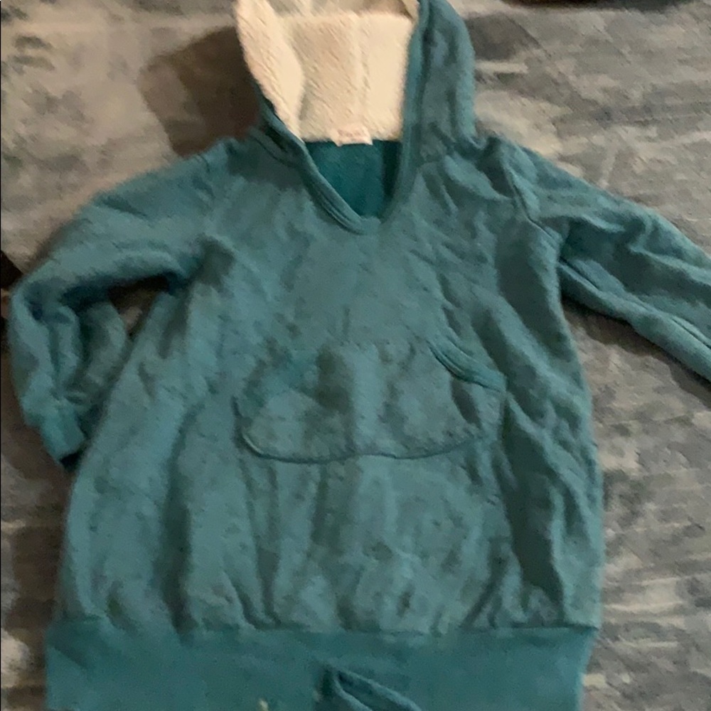 Splendid sweatshirt Sherpa hood. Size 3T